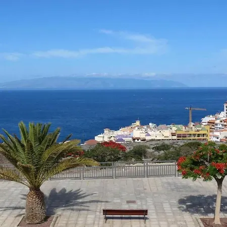 Luxury House With 3 Bedrooms, Sea Wiew And Swimming Pool In A Quiet Prázdninový dům Puerto de Santiago (Tenerife)