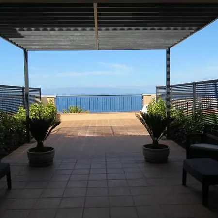 Luxury House With 3 Bedrooms, Sea Wiew And Swimming Pool In A Quiet