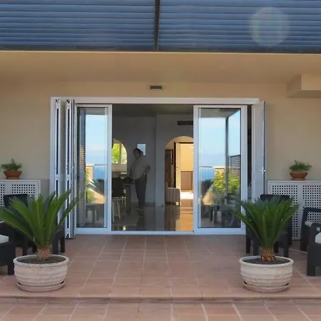 Ferienhaus Luxury House With 3 Bedrooms, Sea Wiew And Swimming Pool In A Quiet Puerto de Santiago (Tenerife)